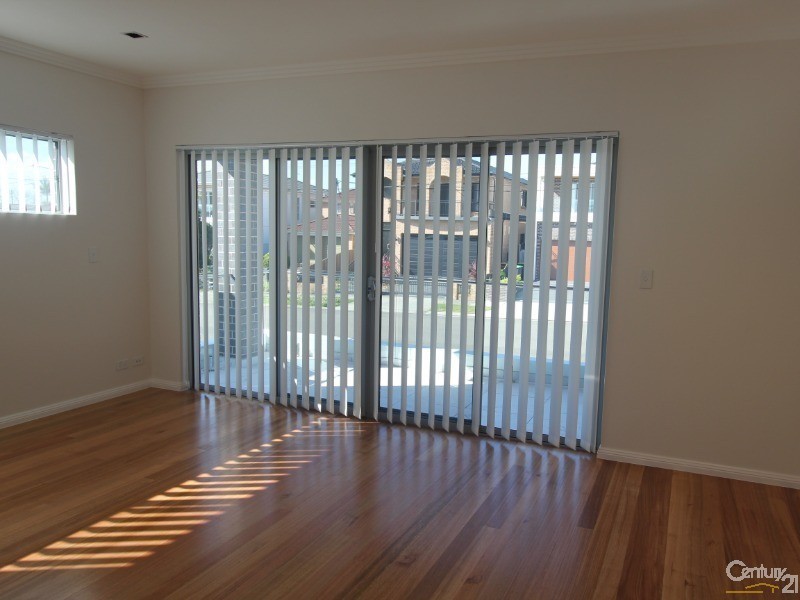 249 Carrington Ave, Hurstville NSW 2220