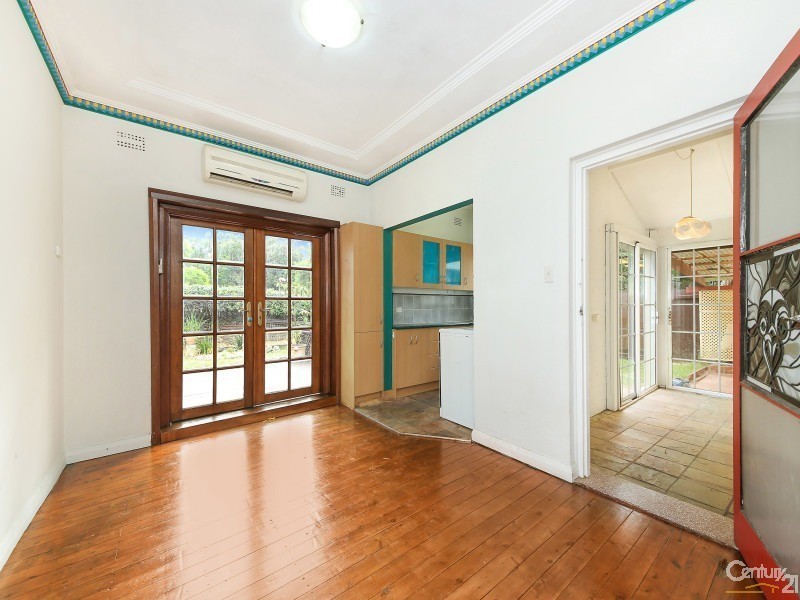 11 Warialda Street, Kogarah NSW 2217