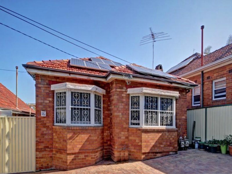 16A Shorter Ave, Beverly Hills NSW 2209