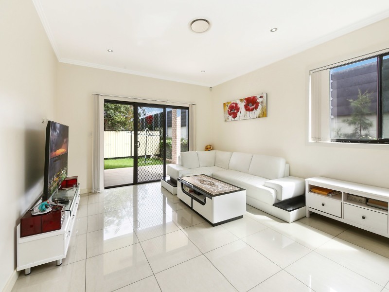 1 / 40  Sherwood Street, Revesby NSW 2212