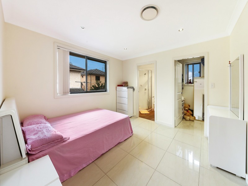 1 / 40  Sherwood Street, Revesby NSW 2212