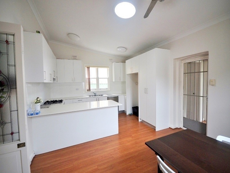 88 Fleet Street, Carlton NSW 2218