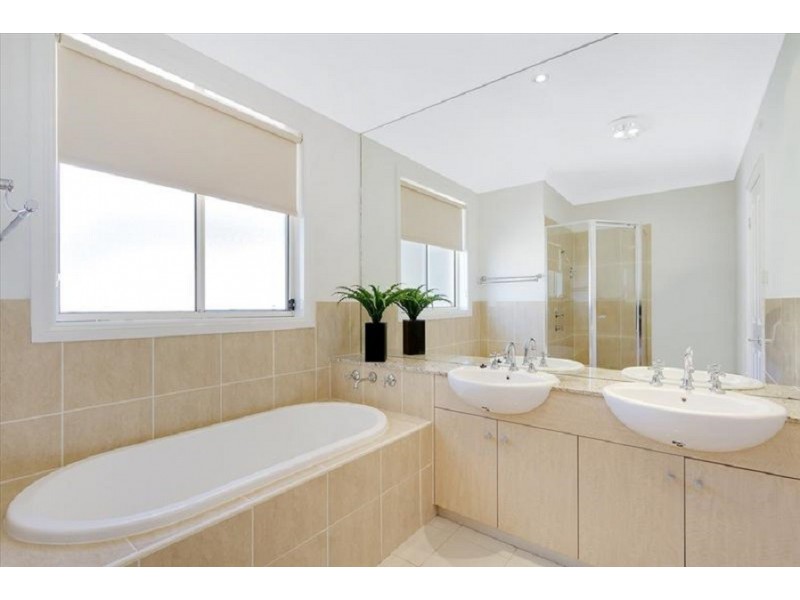 14/11 Harrington Avenue, Castle Hill NSW 2154