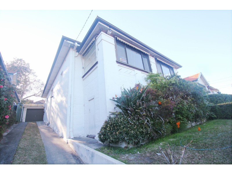 16 kuroki st, Penshurst NSW 2222