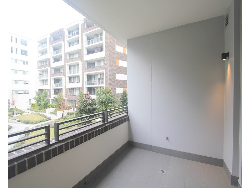 304/45 Hill Road, Wentworth Point NSW 2127