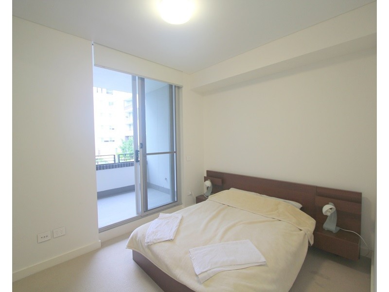 304/45 Hill Road, Wentworth Point NSW 2127