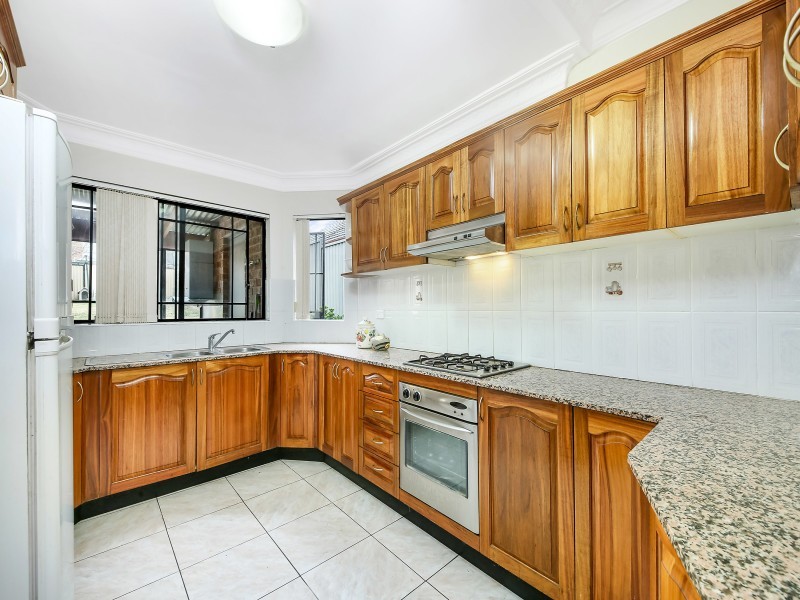 5A Queens Road, Hurstville NSW 2220