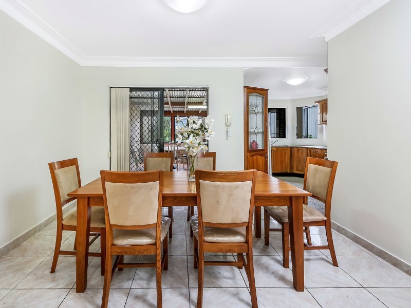 5A Queens Road, Hurstville NSW 2220