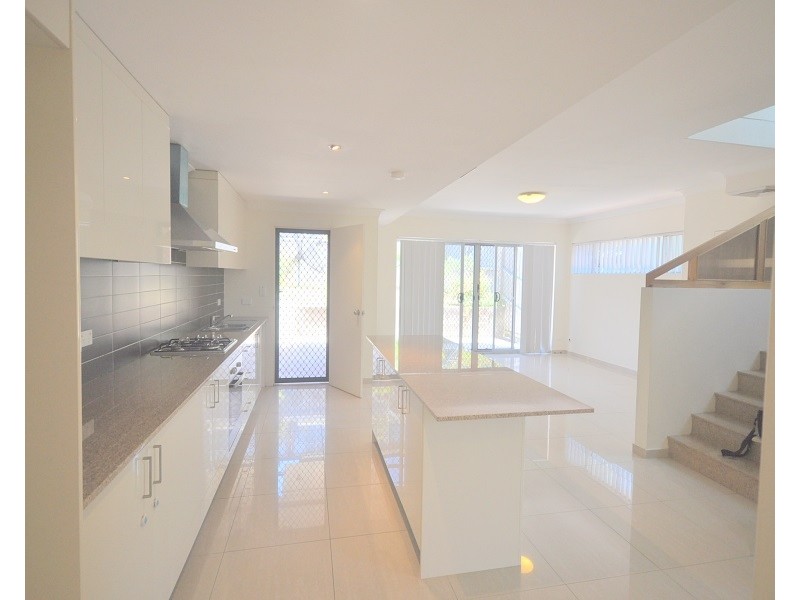 3/110   George Street, Hurstville NSW 2220