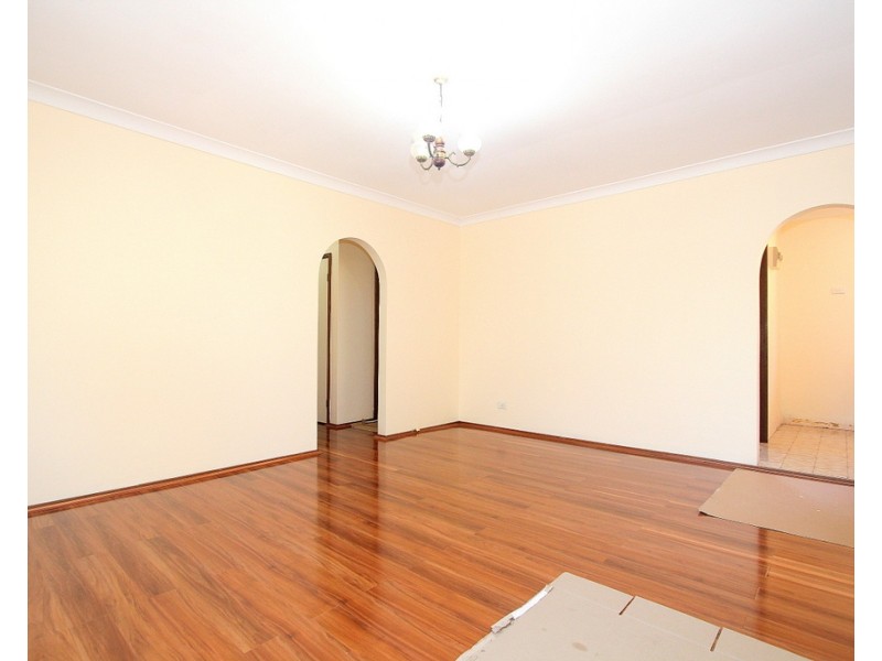 2/32   Clevedon Road, Hurstville NSW 2220