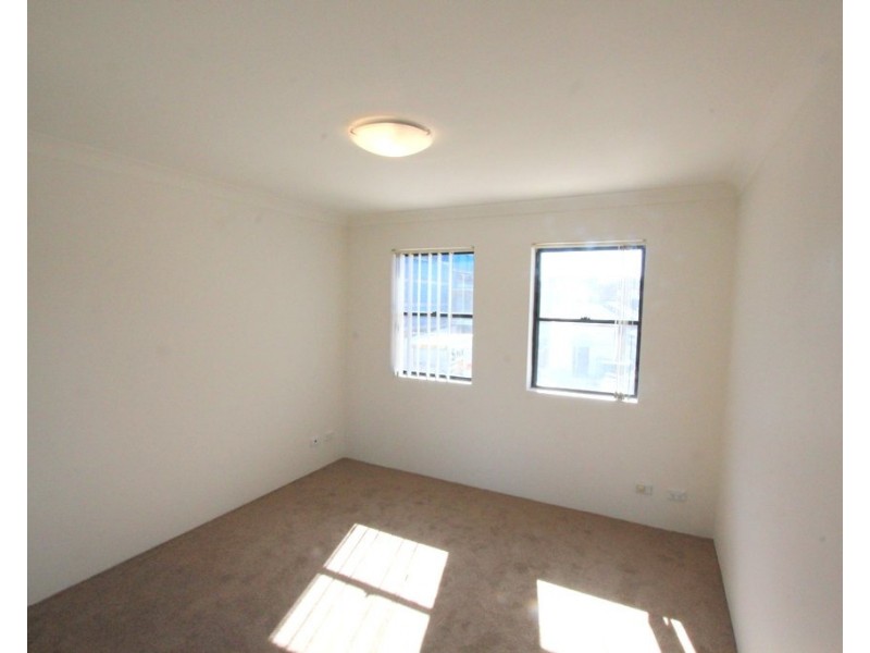 3/15-19 Treacy Street, Hurstville NSW 2220