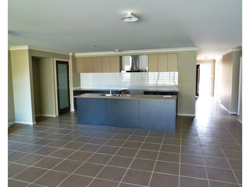 26 Stringybark Road, Ropes Crossing NSW 2760