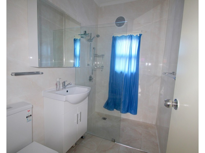 22 Trafalgar Street, Glenfield NSW 2167