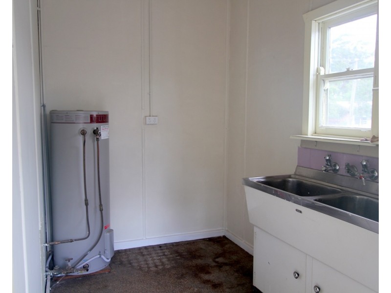 22 Trafalgar Street, Glenfield NSW 2167