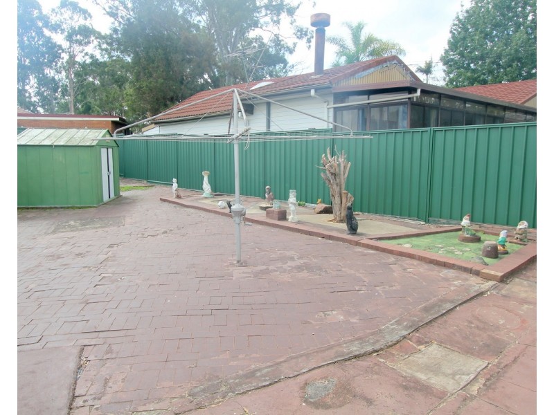 22 Trafalgar Street, Glenfield NSW 2167