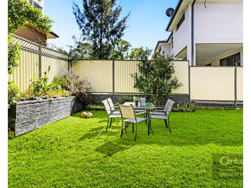 4 Joyce Ave, Picnic Point NSW 2213