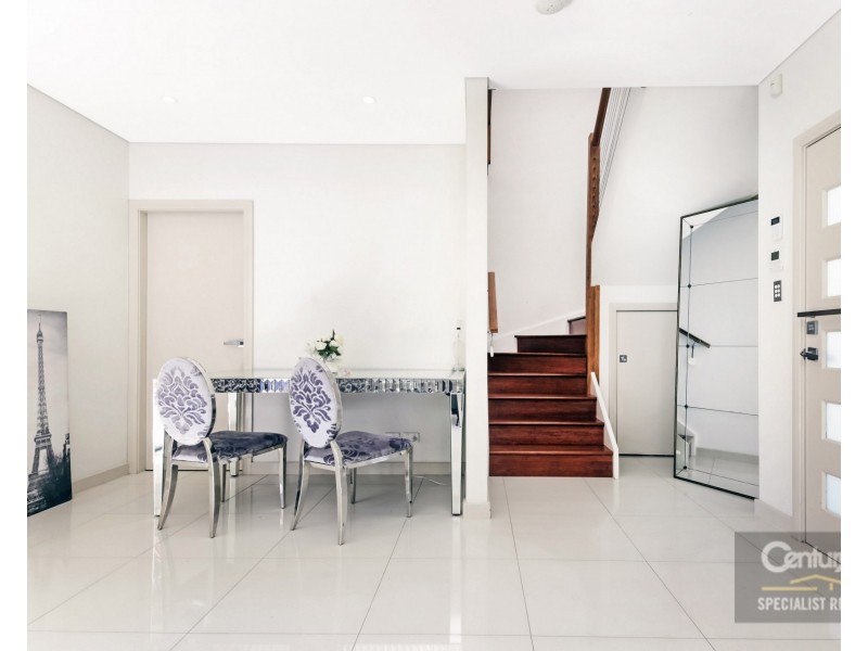 4 Joyce Ave, Picnic Point NSW 2213