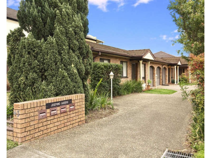 2/43 Clevedon Road, Hurstville NSW 2220