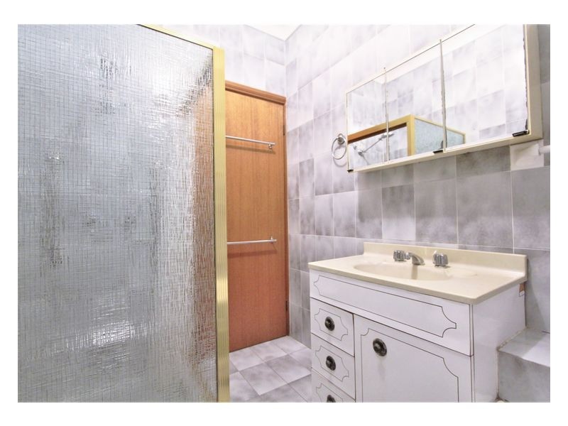 2/43 Clevedon Road, Hurstville NSW 2220