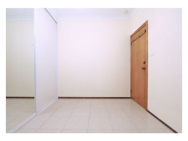 2/43 Clevedon Road, Hurstville NSW 2220