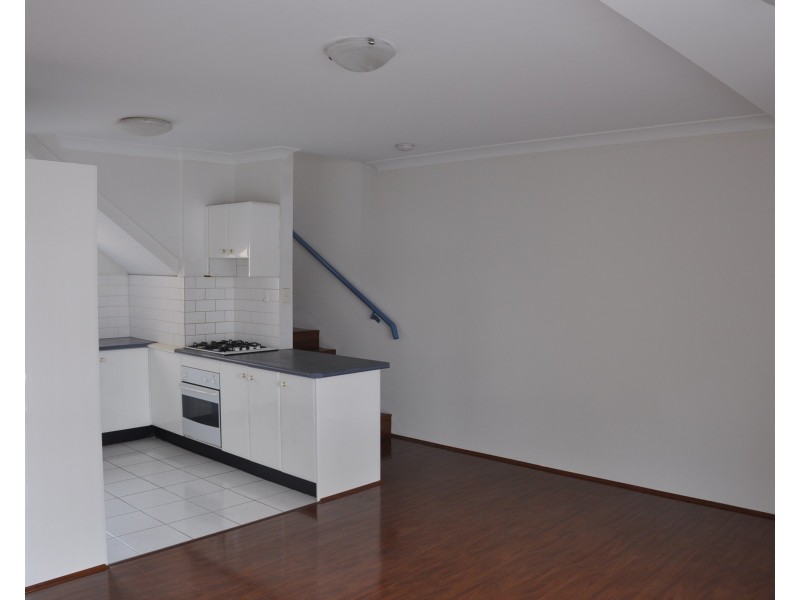 32/1 Hillcrest Avenue, Hurstville NSW 2220