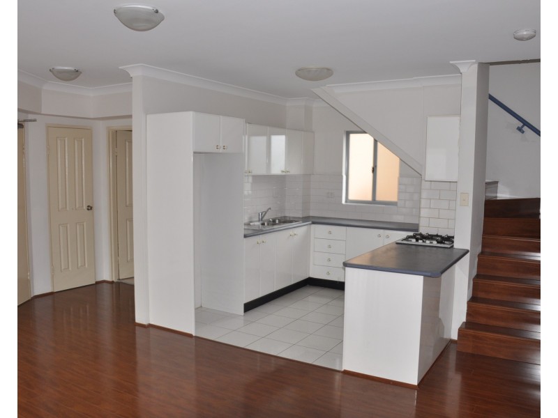 32/1 Hillcrest Avenue, Hurstville NSW 2220