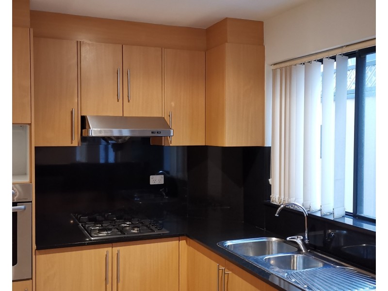 15 Barry Ave, Mortdale NSW 2223