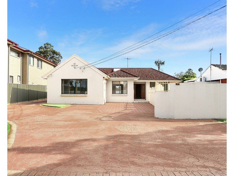 47 Isaac Street, Peakhurst NSW 2210