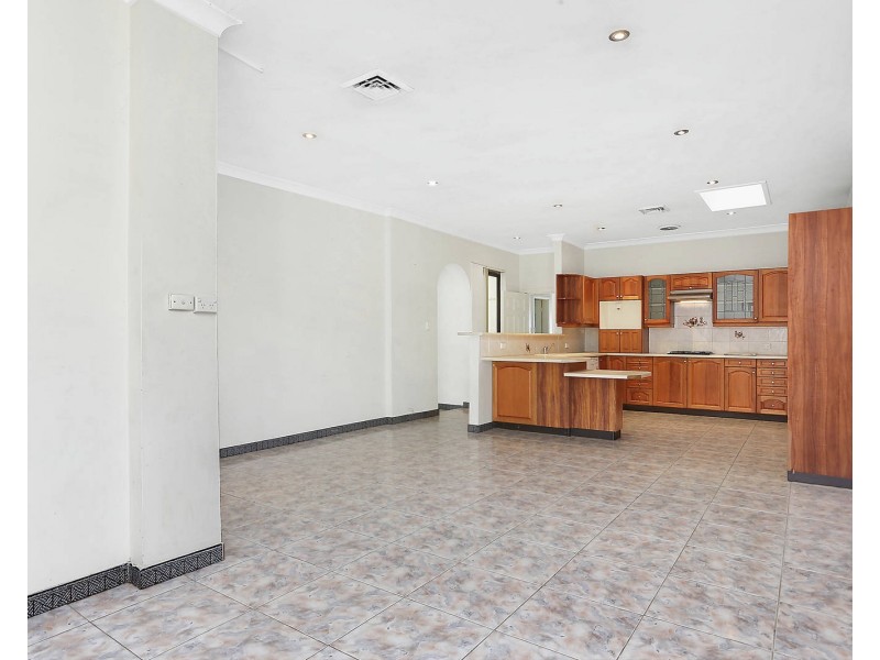 47 Isaac Street, Peakhurst NSW 2210