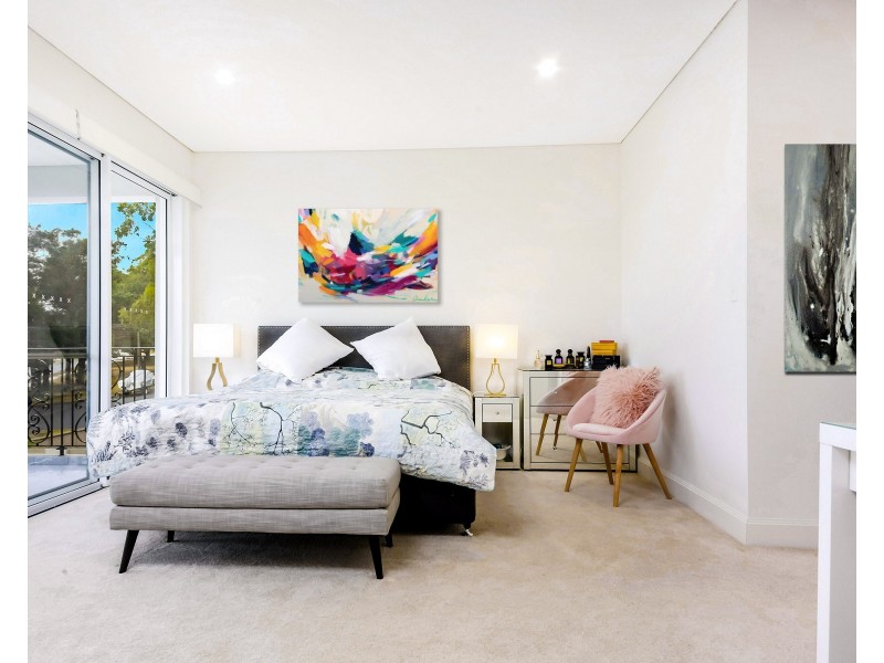 13A Henry Lawson Drive, Peakhurst NSW 2210