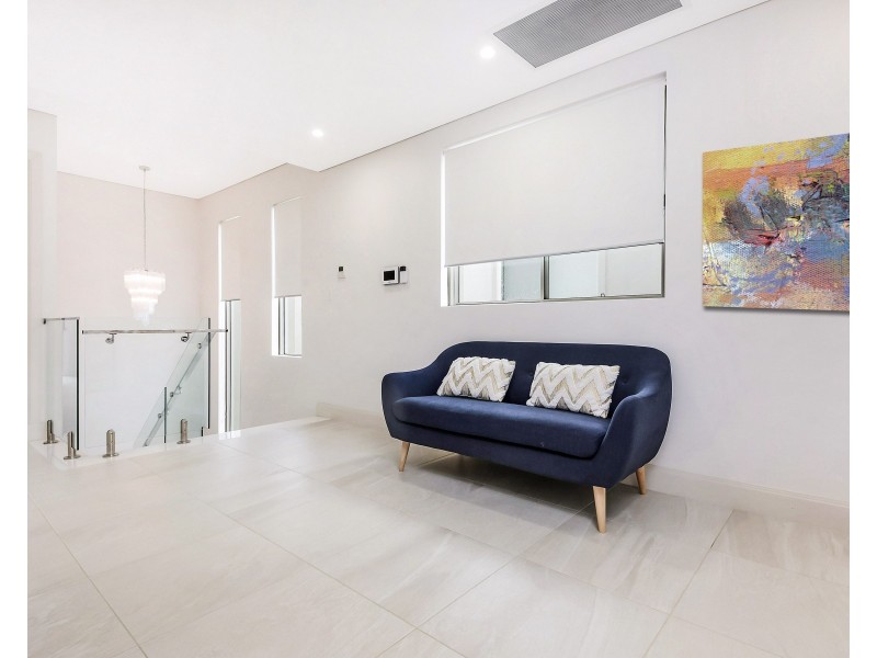 13A Henry Lawson Drive, Peakhurst NSW 2210