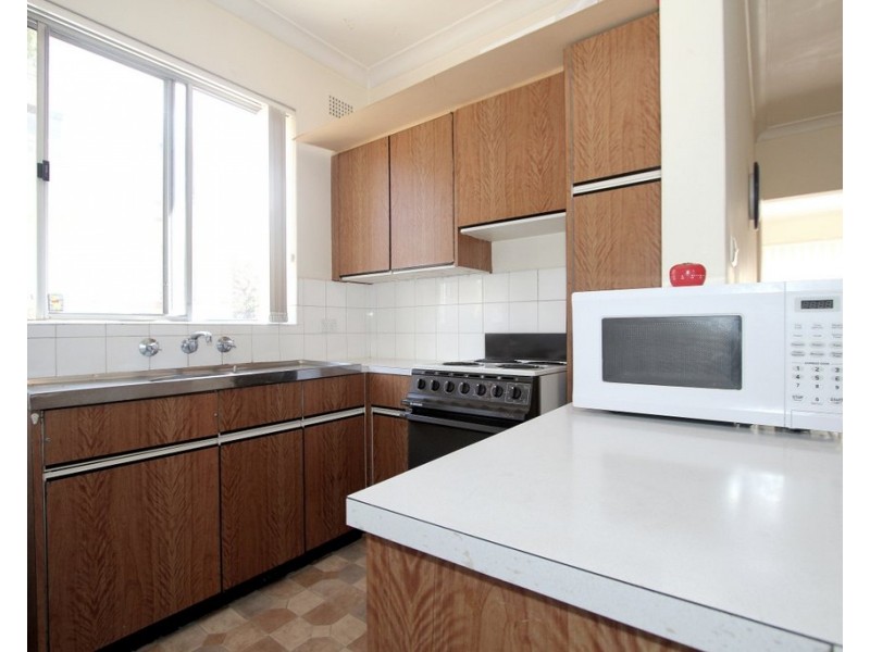 8/27 Cambridge Street, Penshurst NSW 2222