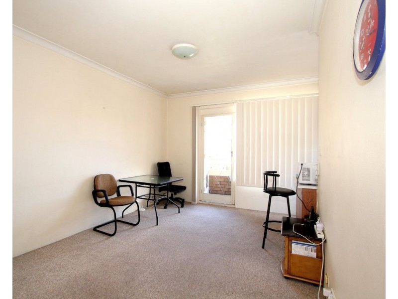 8/27 Cambridge Street, Penshurst NSW 2222