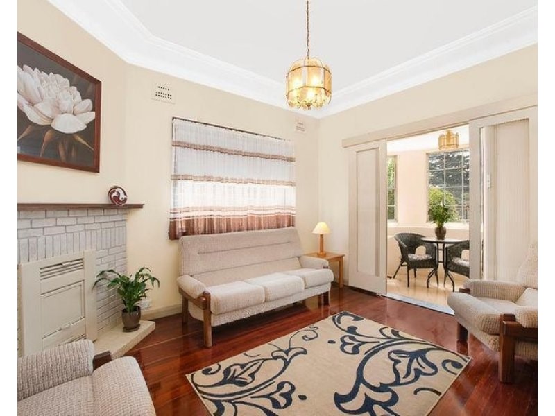 51 Medowland Road, Peakhurst NSW 2210