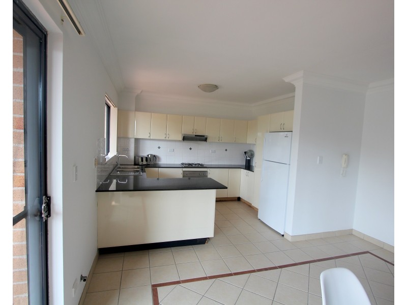 6/623 Forest Road, Bexley NSW 2207