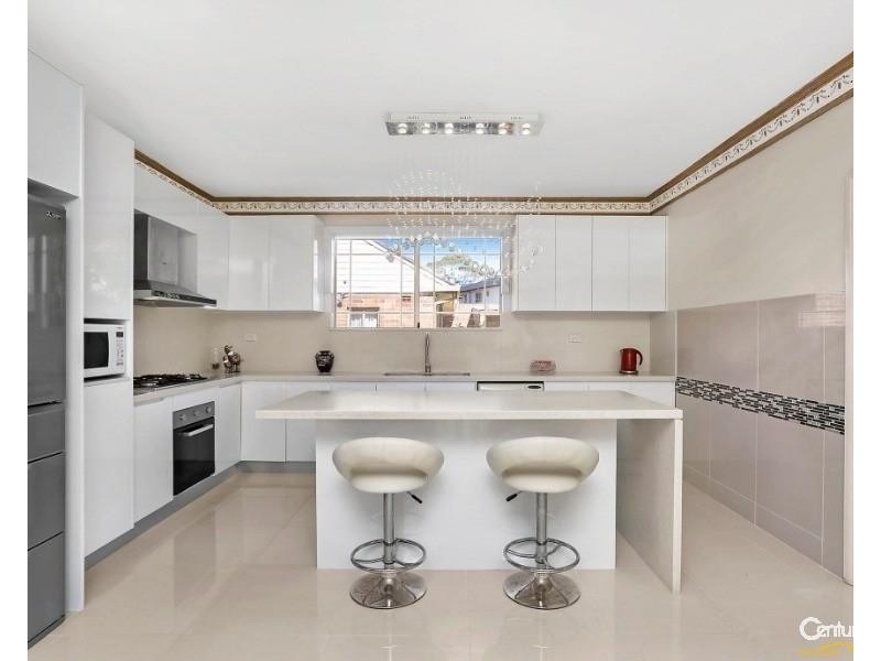 39 Thomas Street, Hurstville NSW 2220