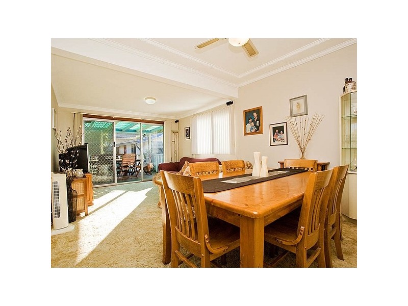 11 Minerva Street, Kirrawee NSW 2232
