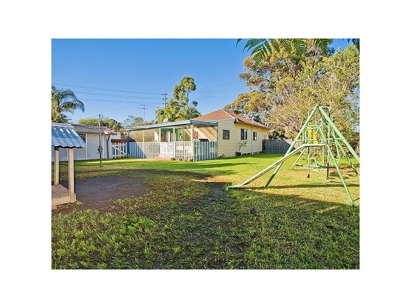 11 Minerva Street, Kirrawee NSW 2232