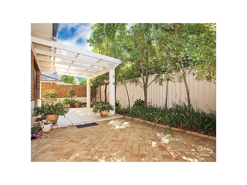 3 Bimbadeen Avenue,, Miranda NSW 2228