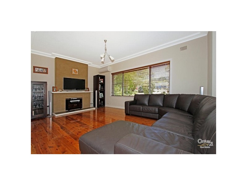 4 Kaloona Place, Kirrawee NSW 2232