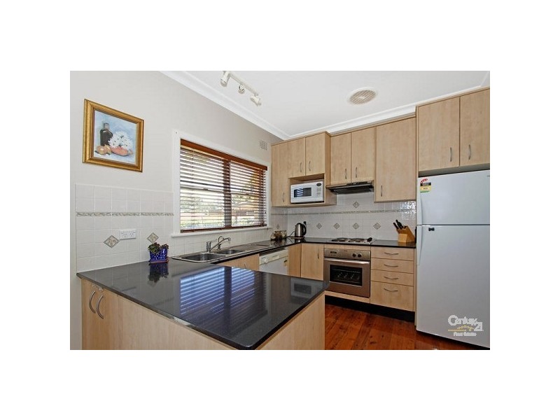 4 Kaloona Place, Kirrawee NSW 2232