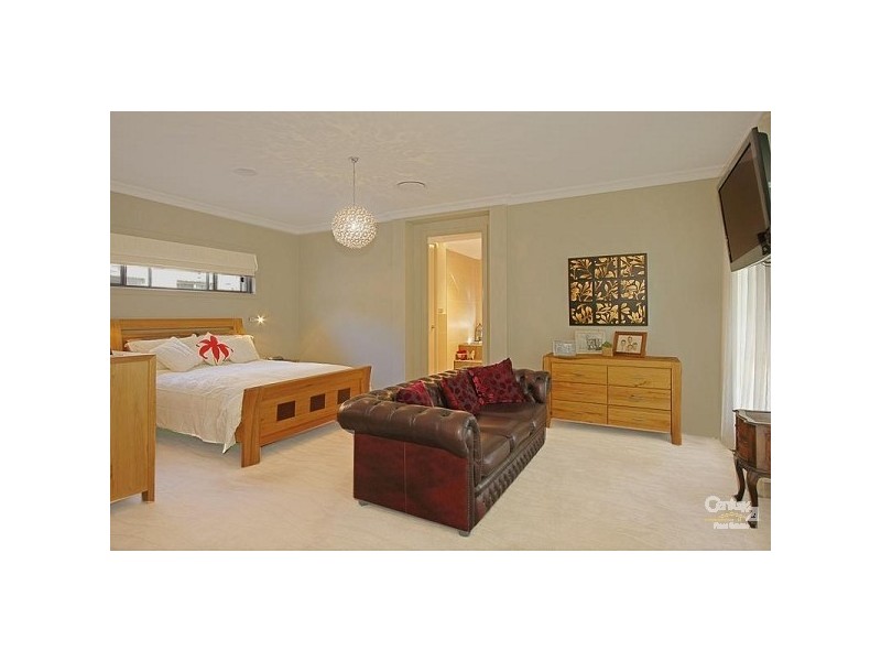 17 Raglan Road, Miranda NSW 2228