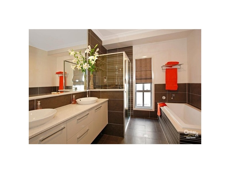 17 Raglan Road, Miranda NSW 2228