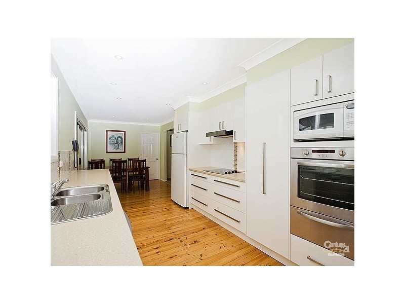 14 Kemp Avenue, Kirrawee NSW 2232