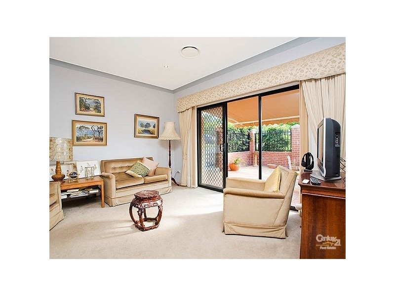 2/8 Macartney Street, Miranda NSW 2228