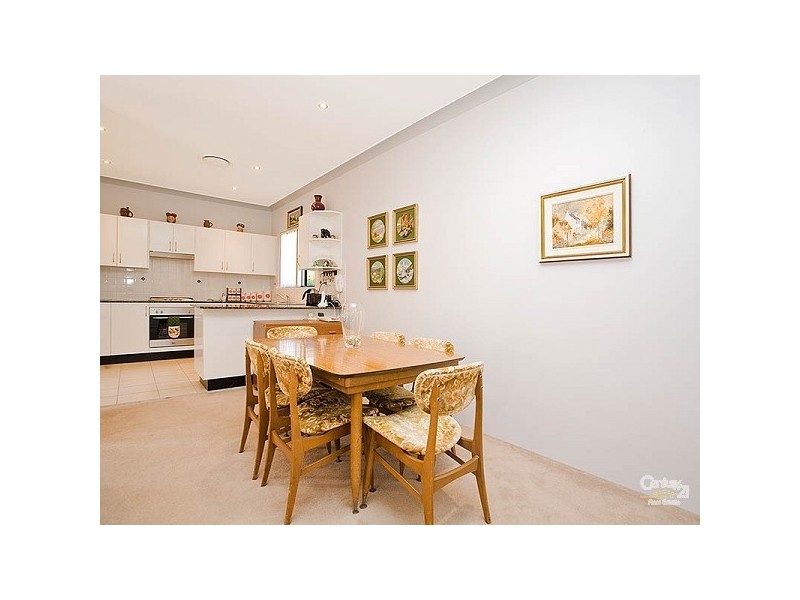 2/8 Macartney Street, Miranda NSW 2228