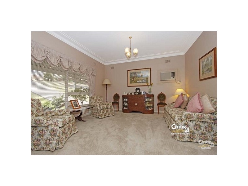 24 Gorada Avenue, Kirrawee NSW 2232