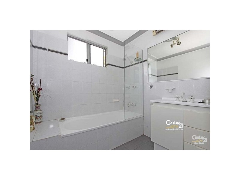 24 Gorada Avenue, Kirrawee NSW 2232