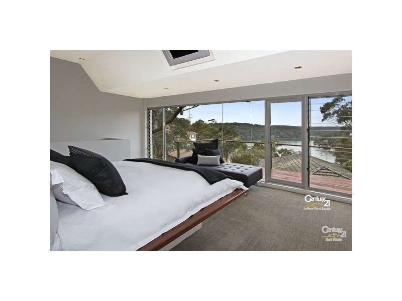 18 Flat Rock Road, Gymea Bay NSW 2227