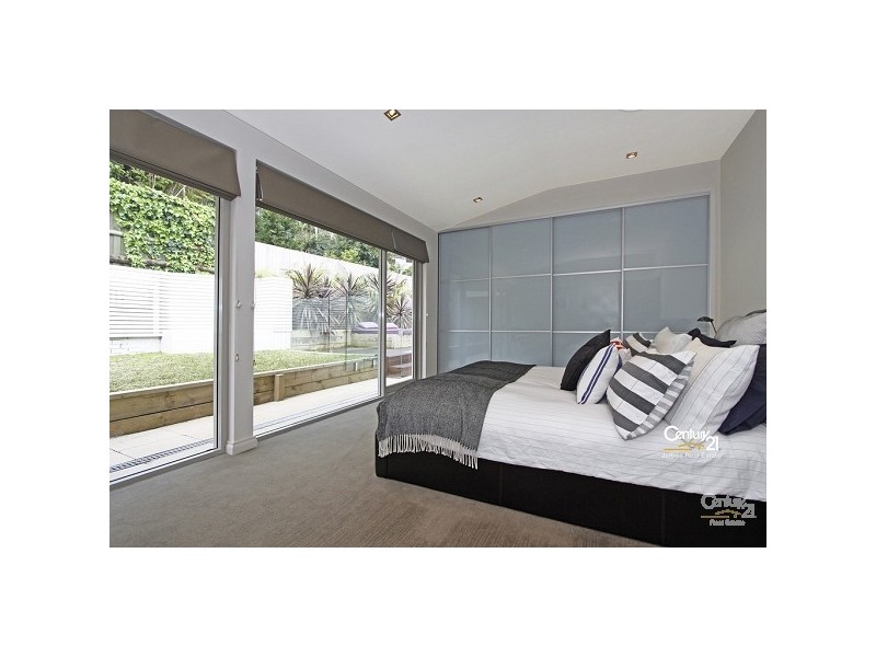 18 Flat Rock Road, Gymea Bay NSW 2227